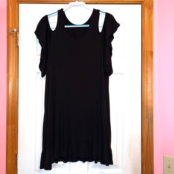 Jodifl Cold Shoulder Black Dress - Picture 2 of 6